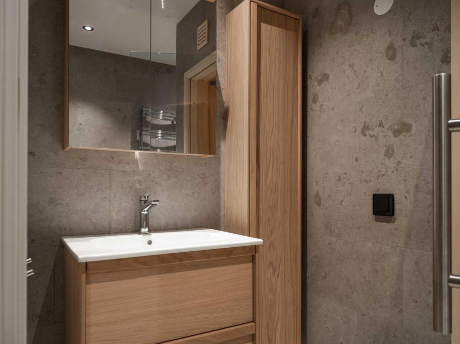 Chic Are Apt For 6 Ski-In-Ski-Out With Sauna Exterior photo